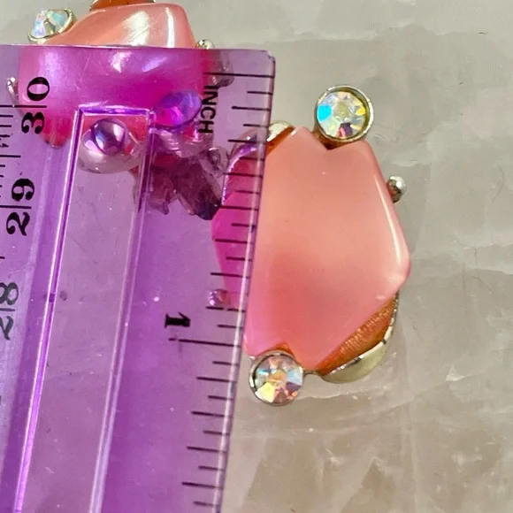 Vintage Pink Lucite Thermoset Clip Earrings Choker Necklace Set Mid Century - Picture 8 of 8